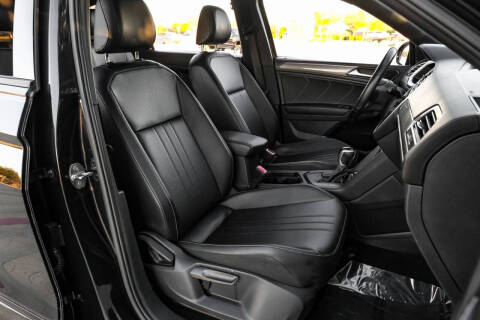 2022 Volkswagen Tiguan SE R-Line Black