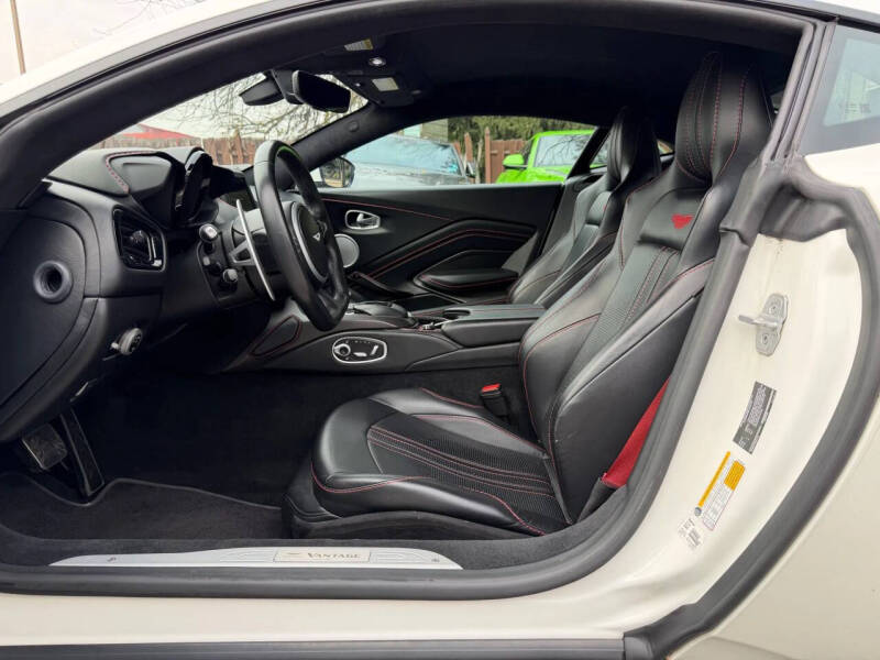 2019 Aston Martin Vantage