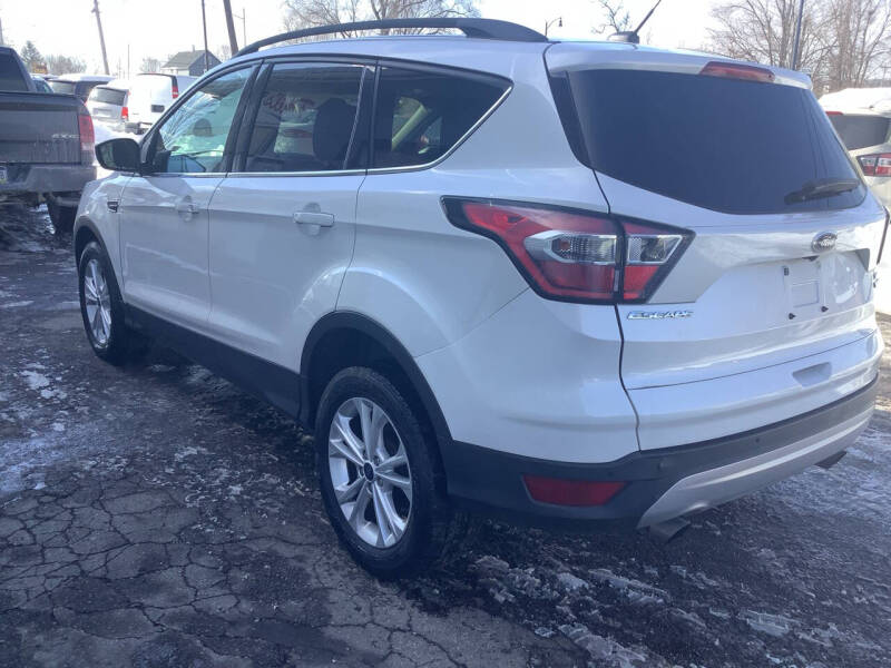 2017 Ford Escape SE