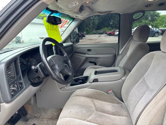 2004 Chevrolet Tahoe LS