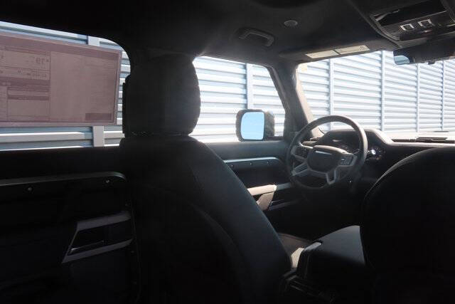 2024 Land Rover Defender 110 P300 S