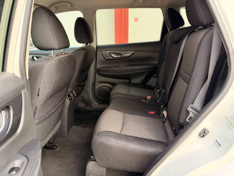 2017 Nissan Rogue S