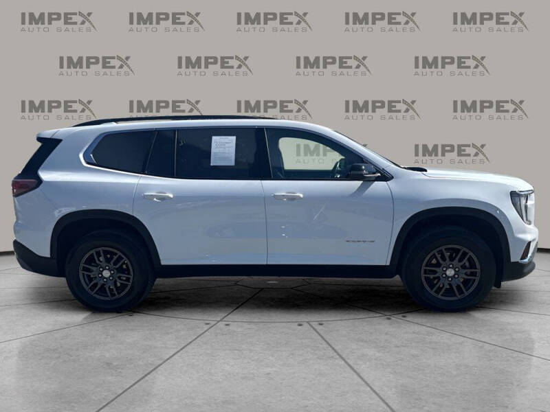 2025 GMC Acadia Elevation