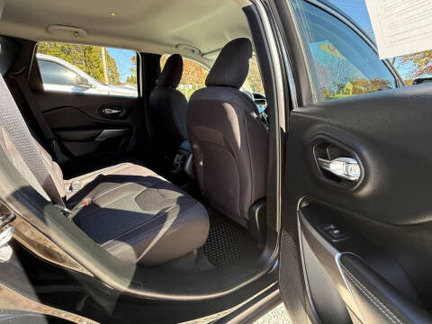 2019 Jeep Cherokee Latitude