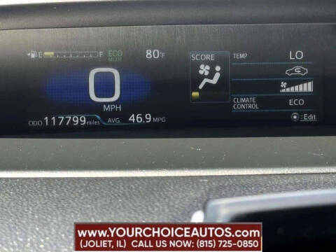 2022 Toyota Prius LE