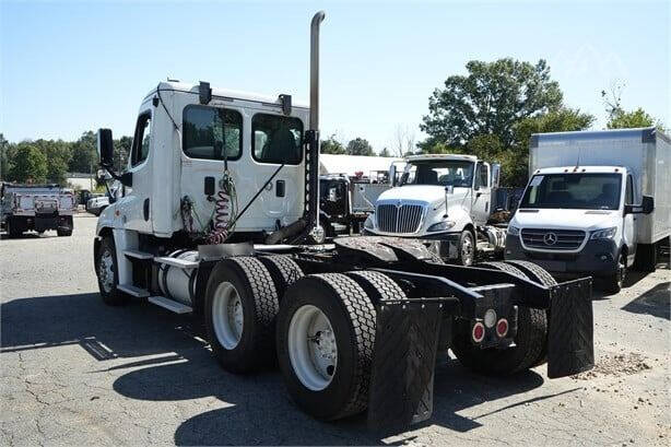 2015 Freightliner Cascadia