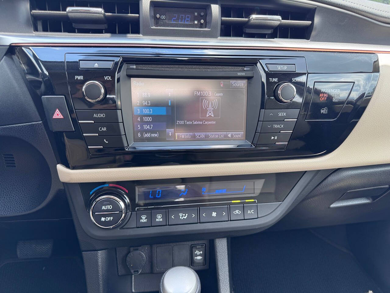 2015 Toyota Corolla 8