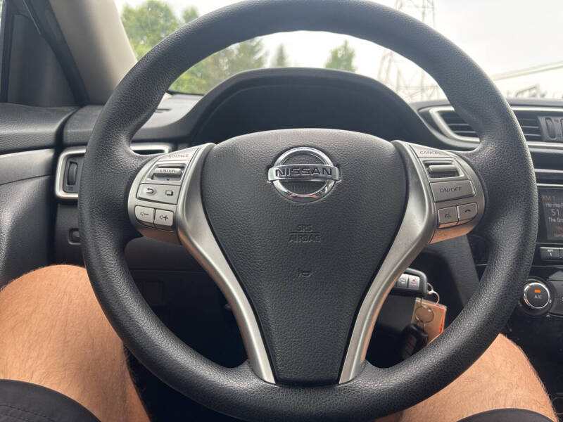 2016 Nissan Rogue SV