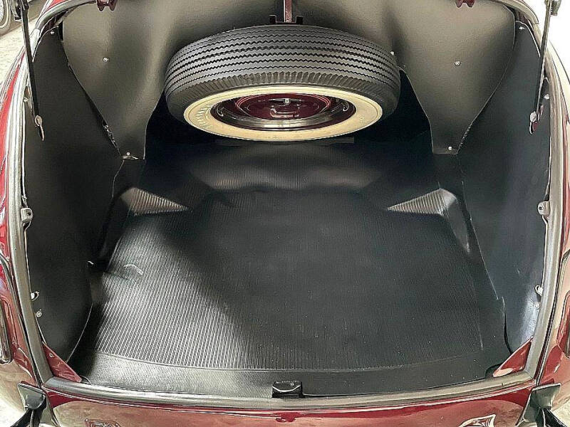 1941 Ford Super Deluxe