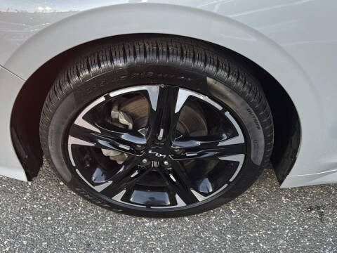 2023 Kia K5