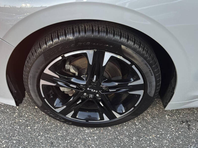2023 Kia K5