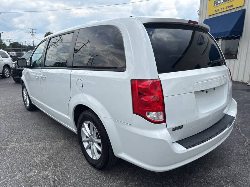 2020 Dodge Grand Caravan SE Plus