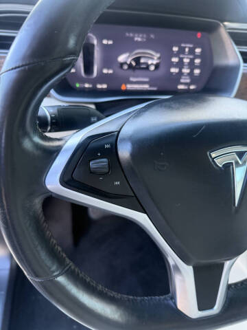 2017 Tesla Model X 75D