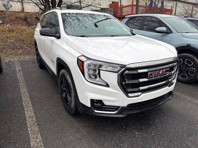 2023 GMC Terrain AT4