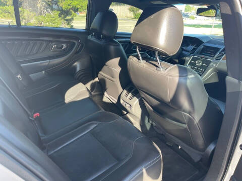 2017 Ford Taurus Limited