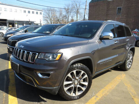 2018 Jeep Grand Cherokee for sale at Saw Mill Auto in Yonkers NY