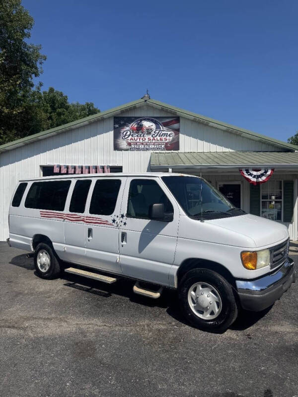 2005 Ford E-Series E-350 SD XLT