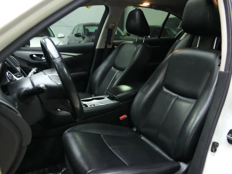 2021 Infiniti Q50 Luxe