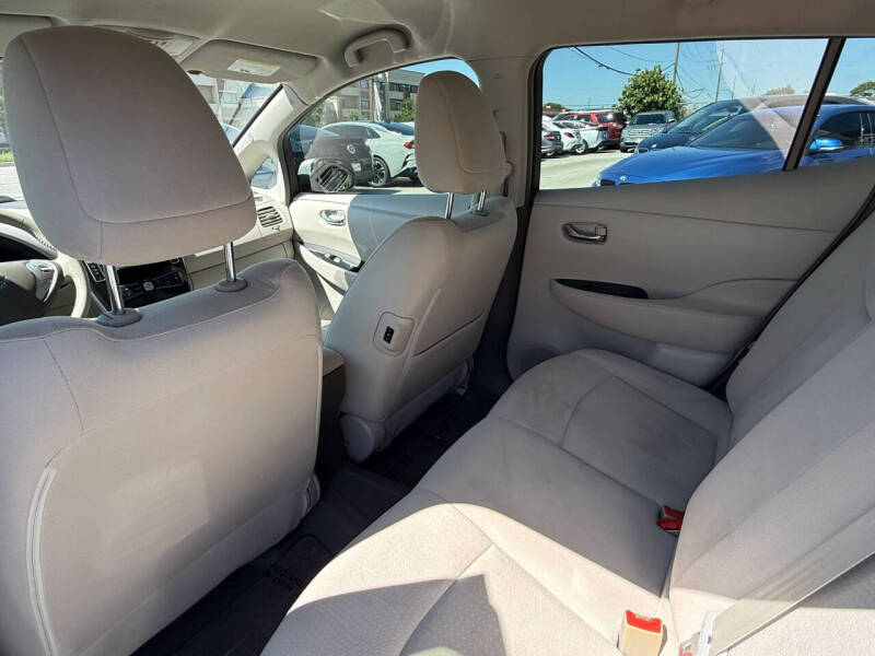 2012 Nissan LEAF
