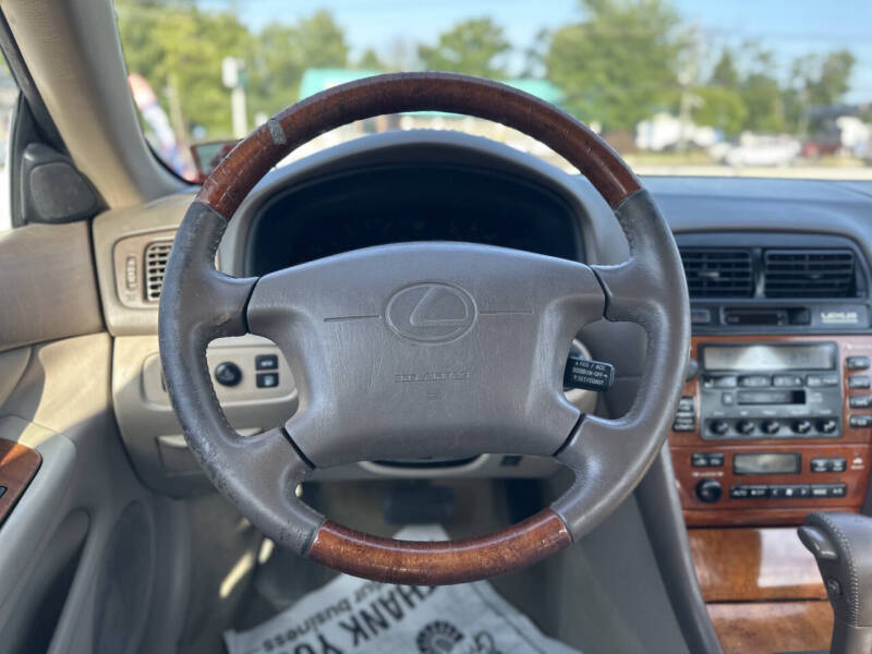 2000 Lexus ES 300