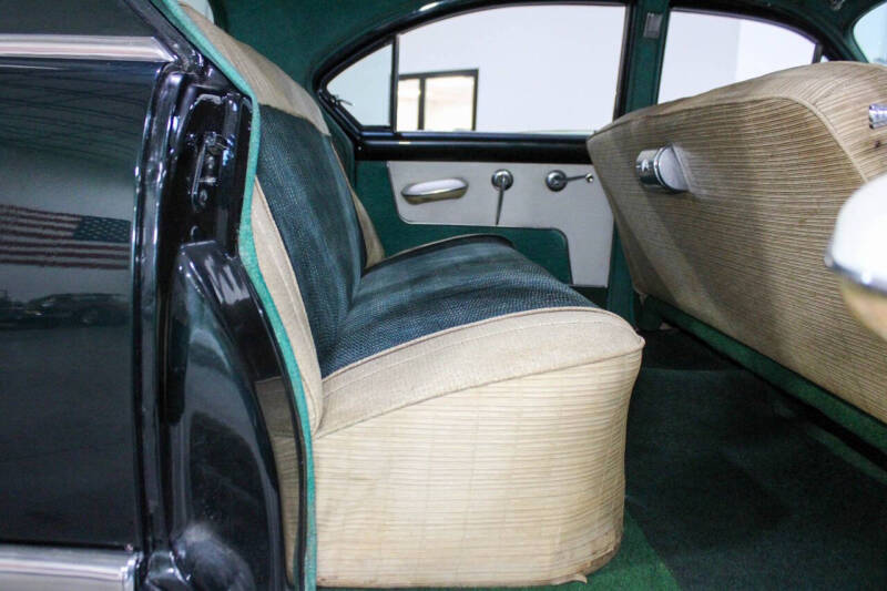 1953 Kaiser Manhattan