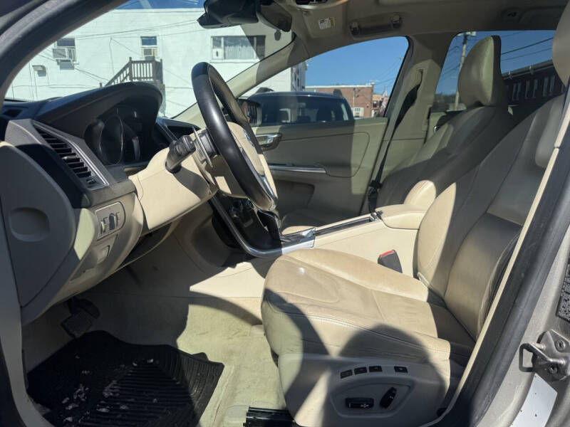 2015 Volvo XC60 T6