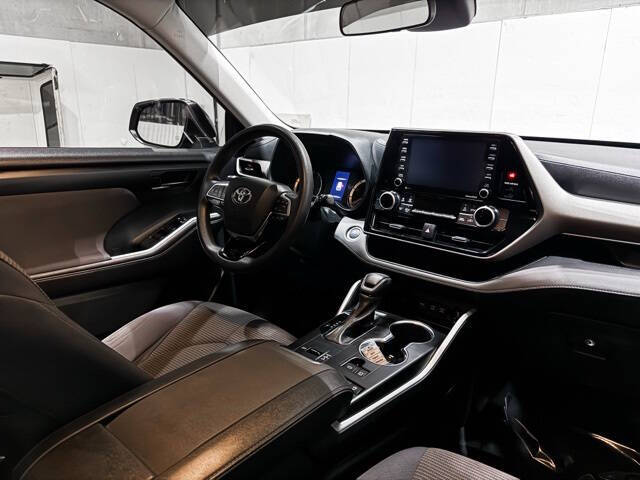 2021 Toyota Highlander L