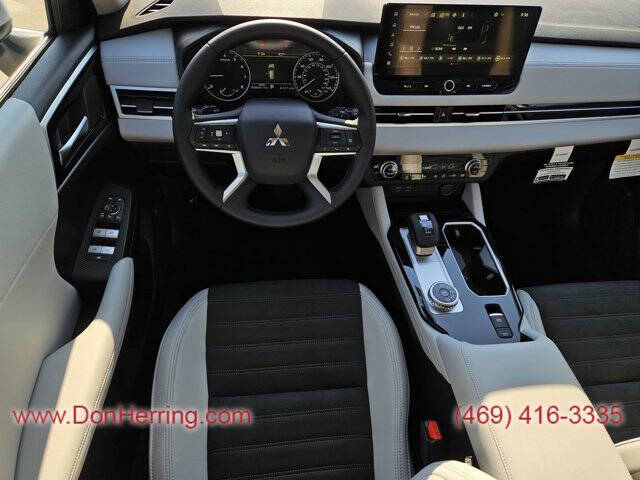 2025 Mitsubishi Outlander