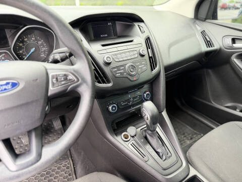 2017 Ford Focus SE