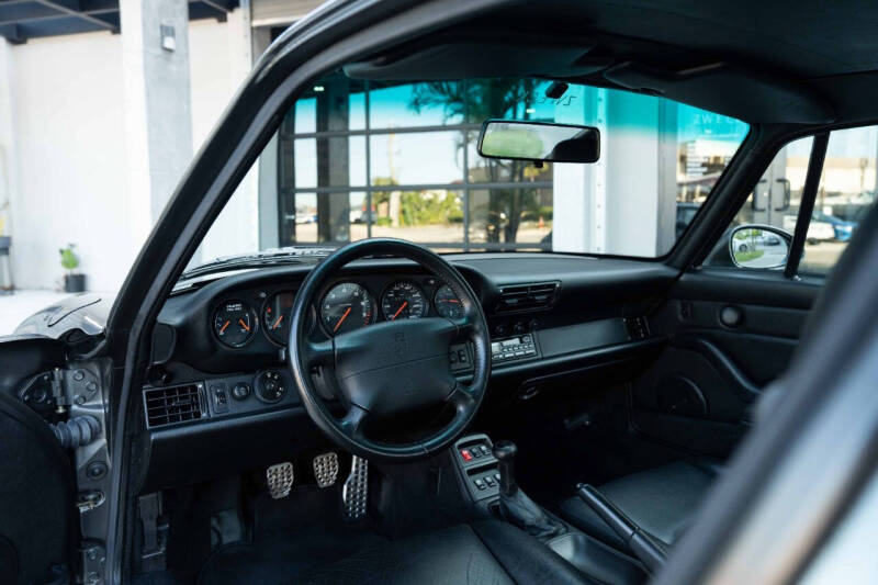 1995 Porsche 911 Carrera