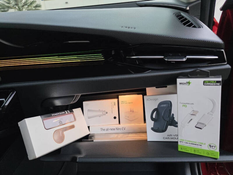 2023 Kia Niro EV Wind