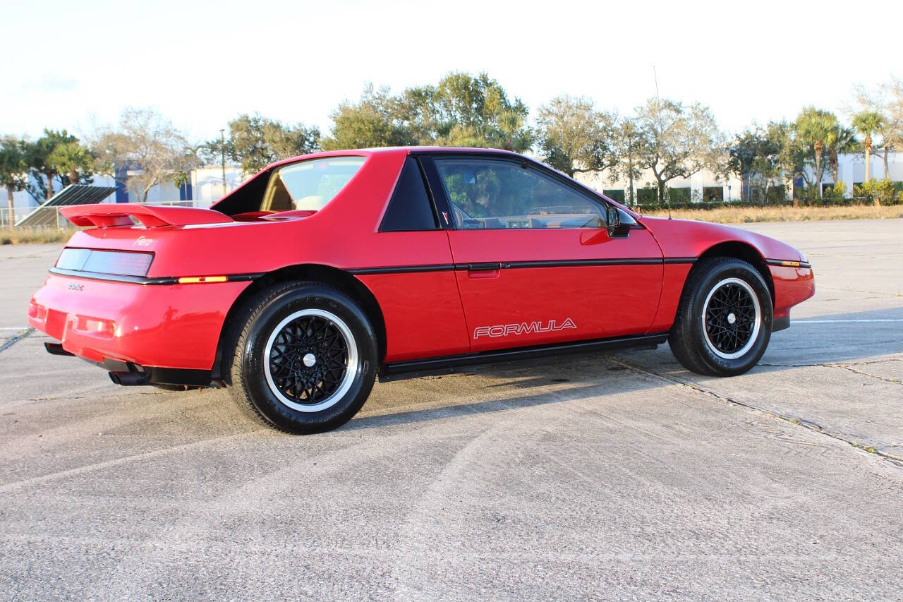 1988 Pontiac Fiero 41