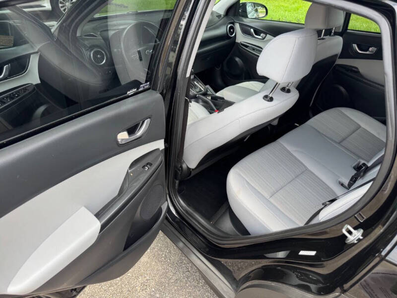 2022 Hyundai Kona SEL