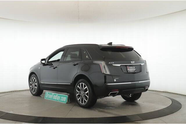 2022 Cadillac XT5 Sport