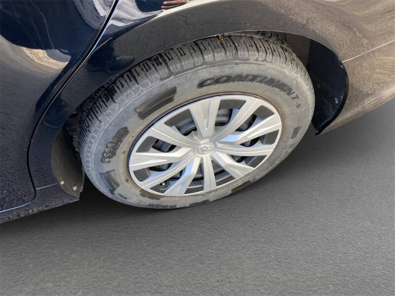 2021 Toyota Camry Hybrid LE