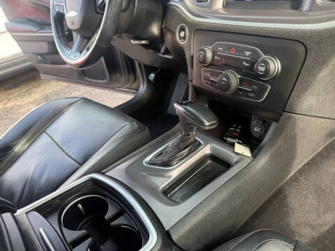 2019 Dodge Charger SXT