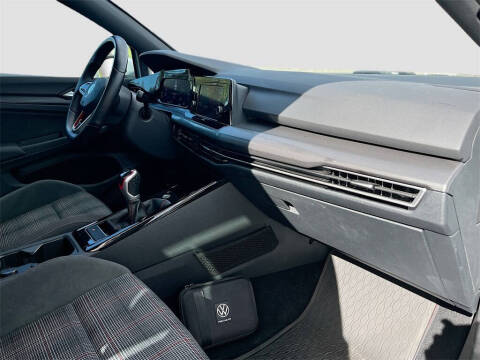 2023 Volkswagen Golf GTI S