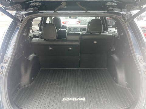 2017 Toyota RAV4 SE