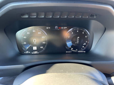 2019 Volvo XC90 T6 Momentum