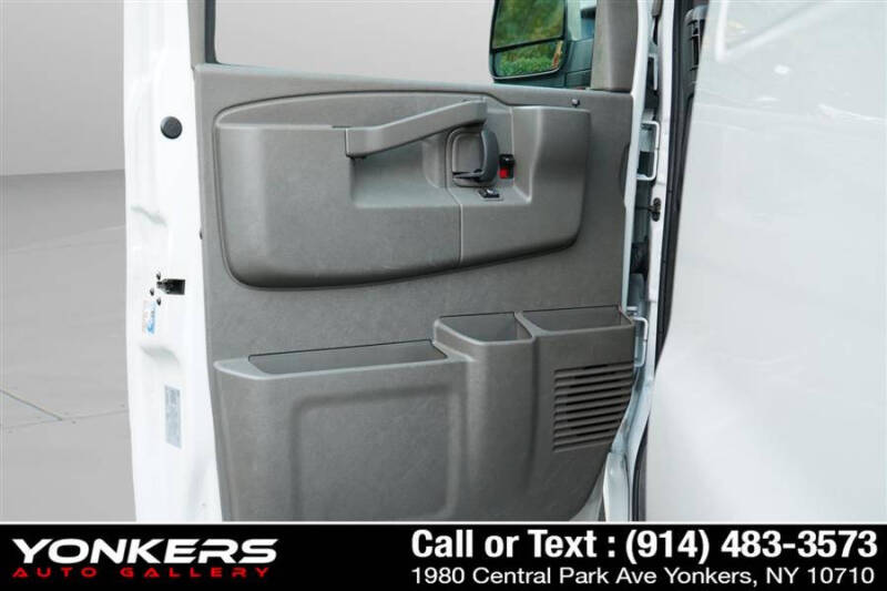 2024 Chevrolet Express 2500