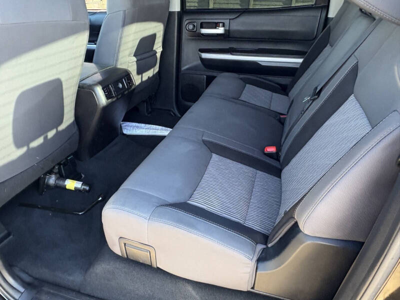 2014 Toyota Tundra SR5