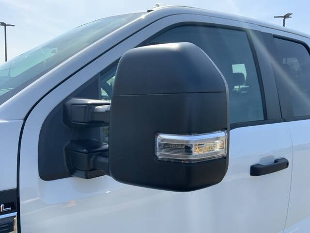 2025 Ford F-350 Super Duty XL