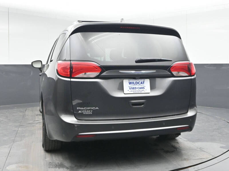 2020 Chrysler Pacifica Touring L Plus