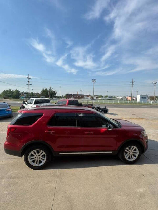 2017 Ford Explorer XLT