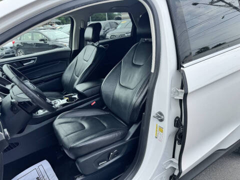 2016 Ford Edge Titanium
