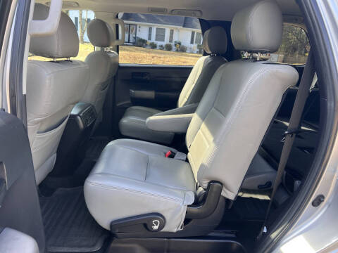 2015 Toyota Sequoia SR5