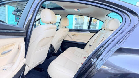 2016 BMW 5 Series 528i