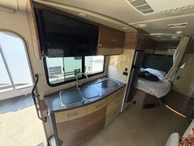 2016 Winnebago View