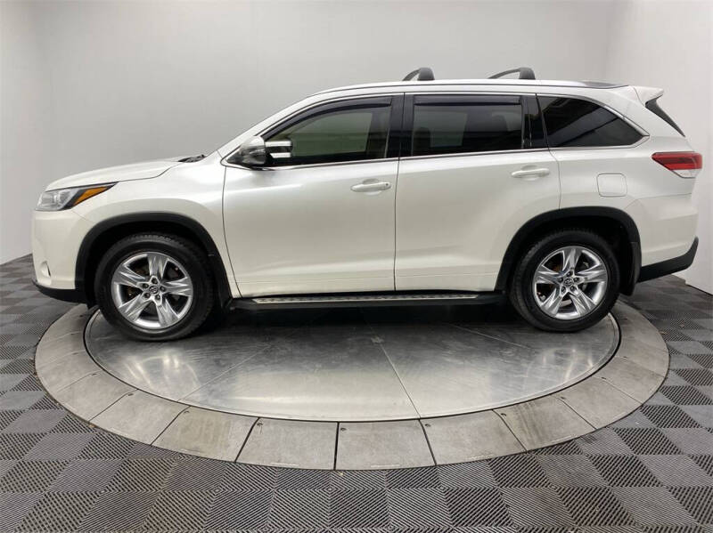 2017 Toyota Highlander