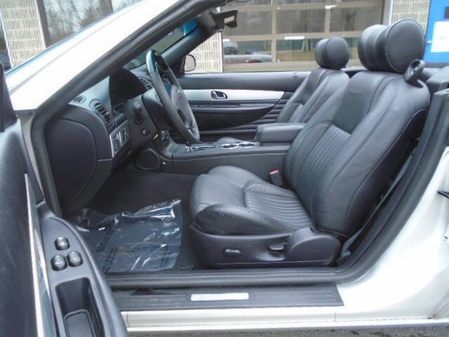 2005 Ford Thunderbird Deluxe